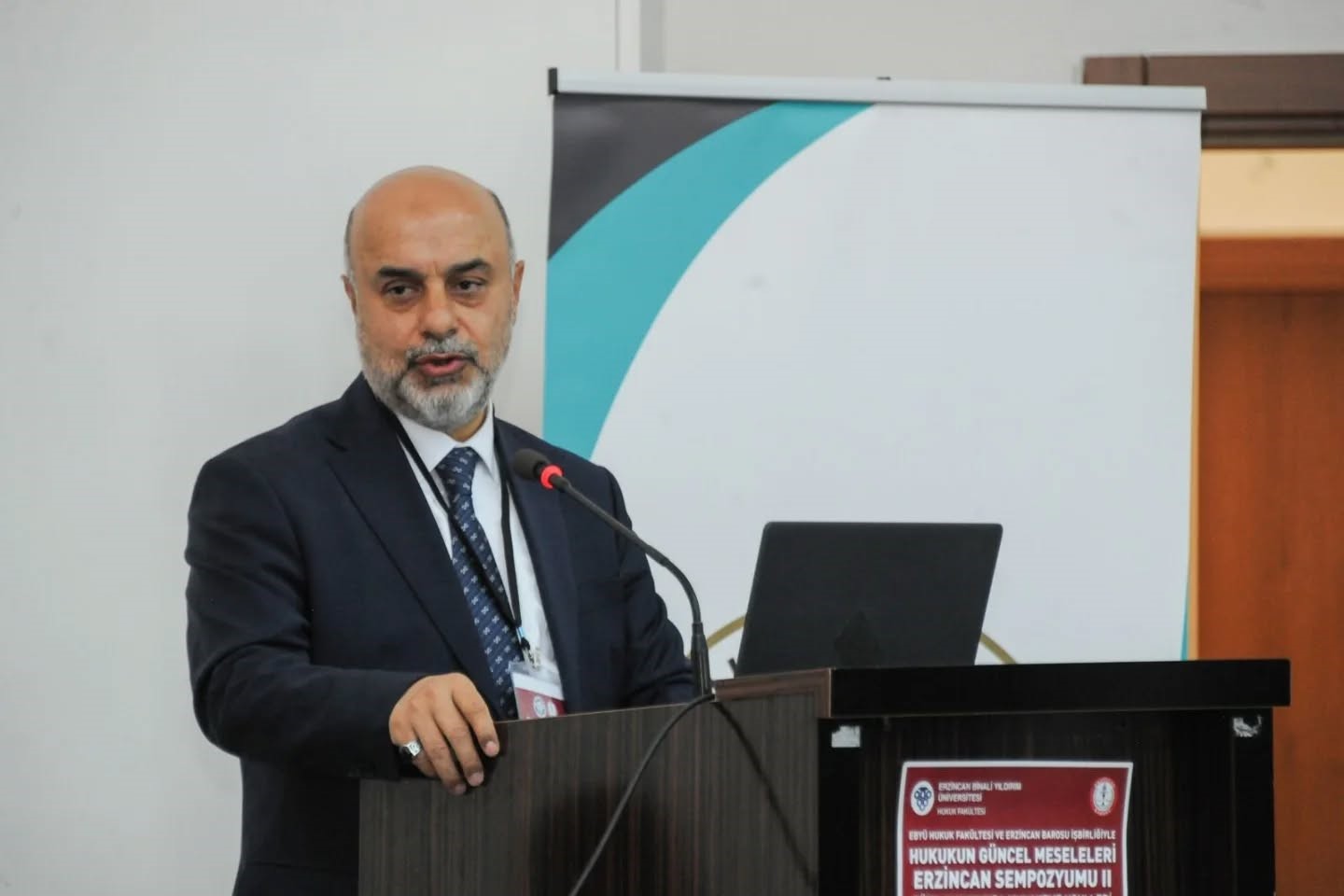 EBY&Uuml;&rsquo;de Hukukun G&uuml;ncel Meseleleri Erzincan Sempozyumu II d&uuml;zenlendi
