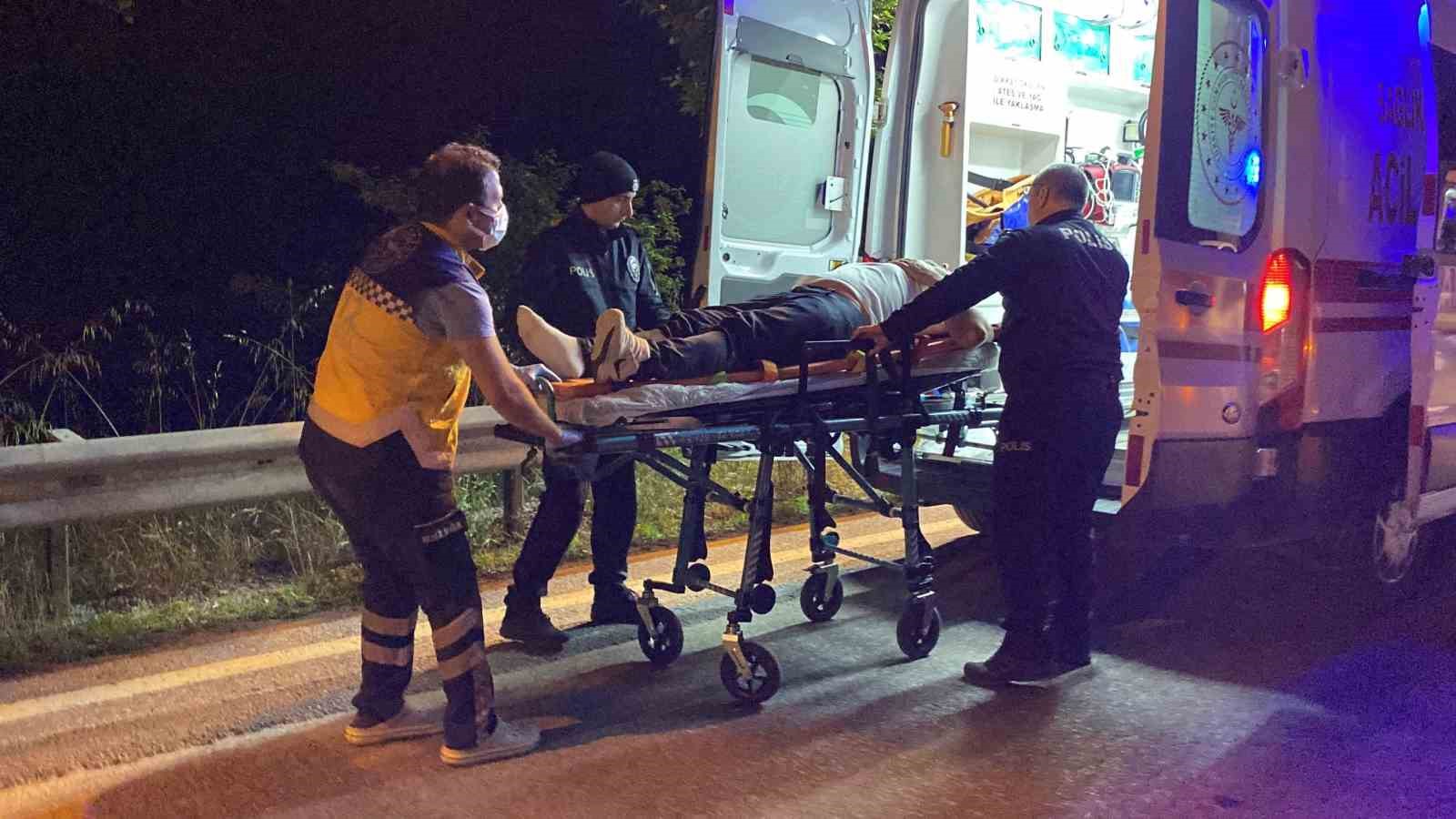 D-100’de gece yarısı zincirleme kaza: 4 yaralı