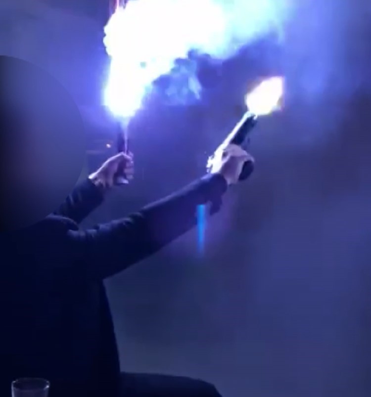 Aksaray&rsquo;da 35 adrese silahlı maganda operasyonu: Evlerden cephanelik &ccedil;ıktı
