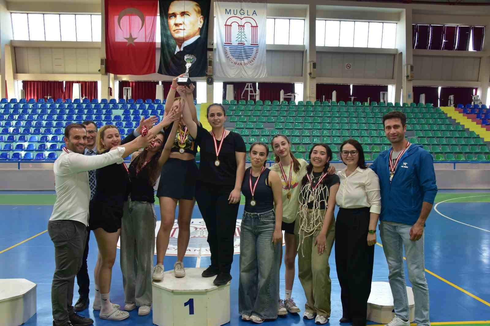 MSK&Uuml; Rekt&ouml;rl&uuml;k Kupası&rsquo;nda final nefes kesti
