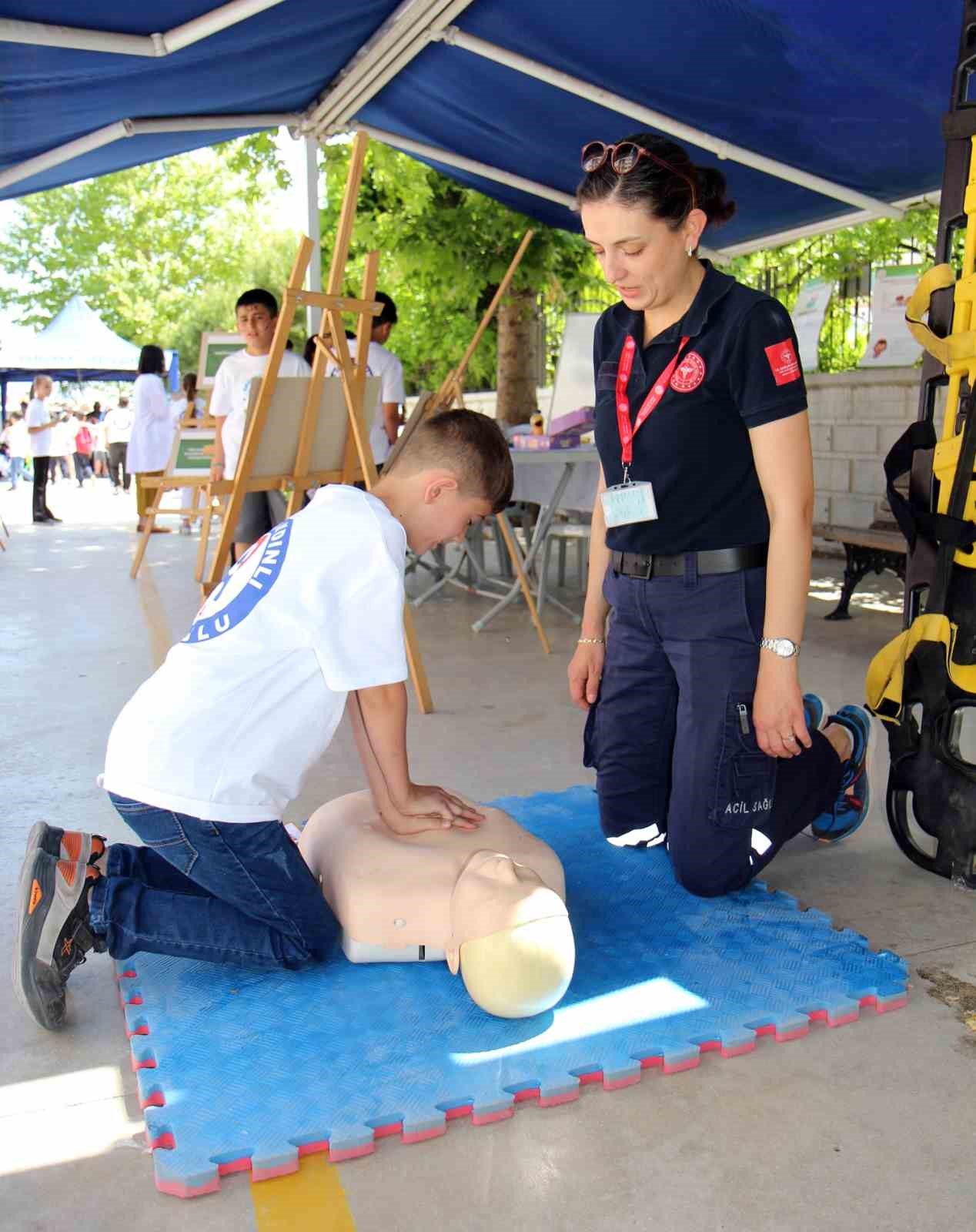 Denizli’de ‘Sağlıklı Çocuk, Sağlıklı Gelecek’ projesi hayata geçirildi
