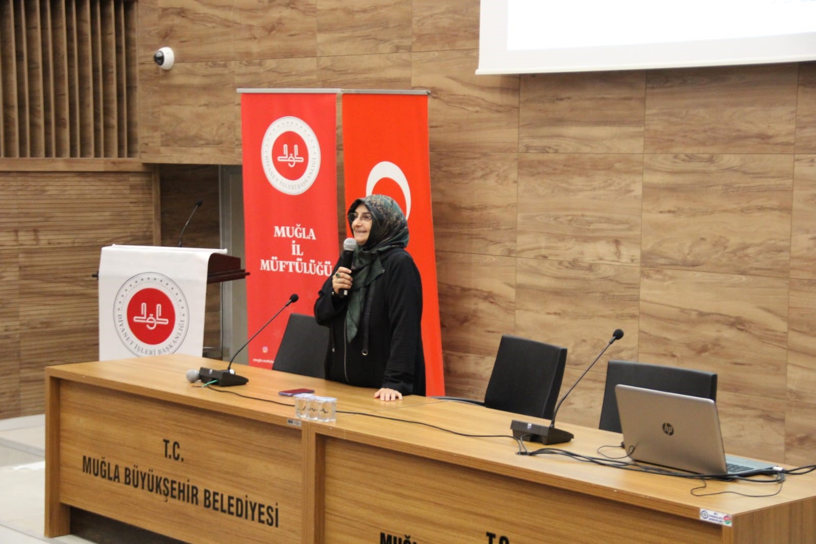 Muğla&rsquo;da "fıtratın korunması ve aile" konulu konferans ger&ccedil;ekleştirildi
