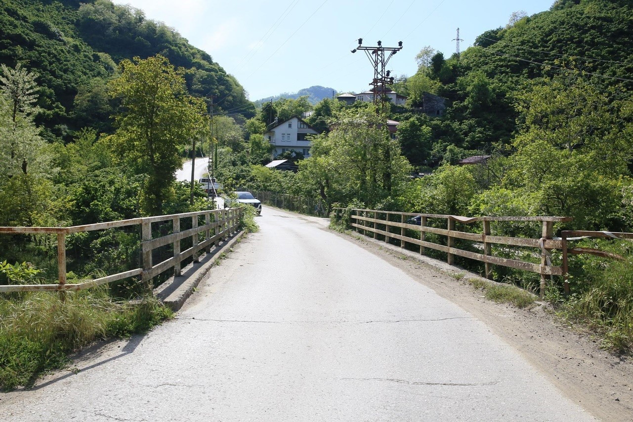 Sakin şehirde yarım asırlık köprü yenileniyor