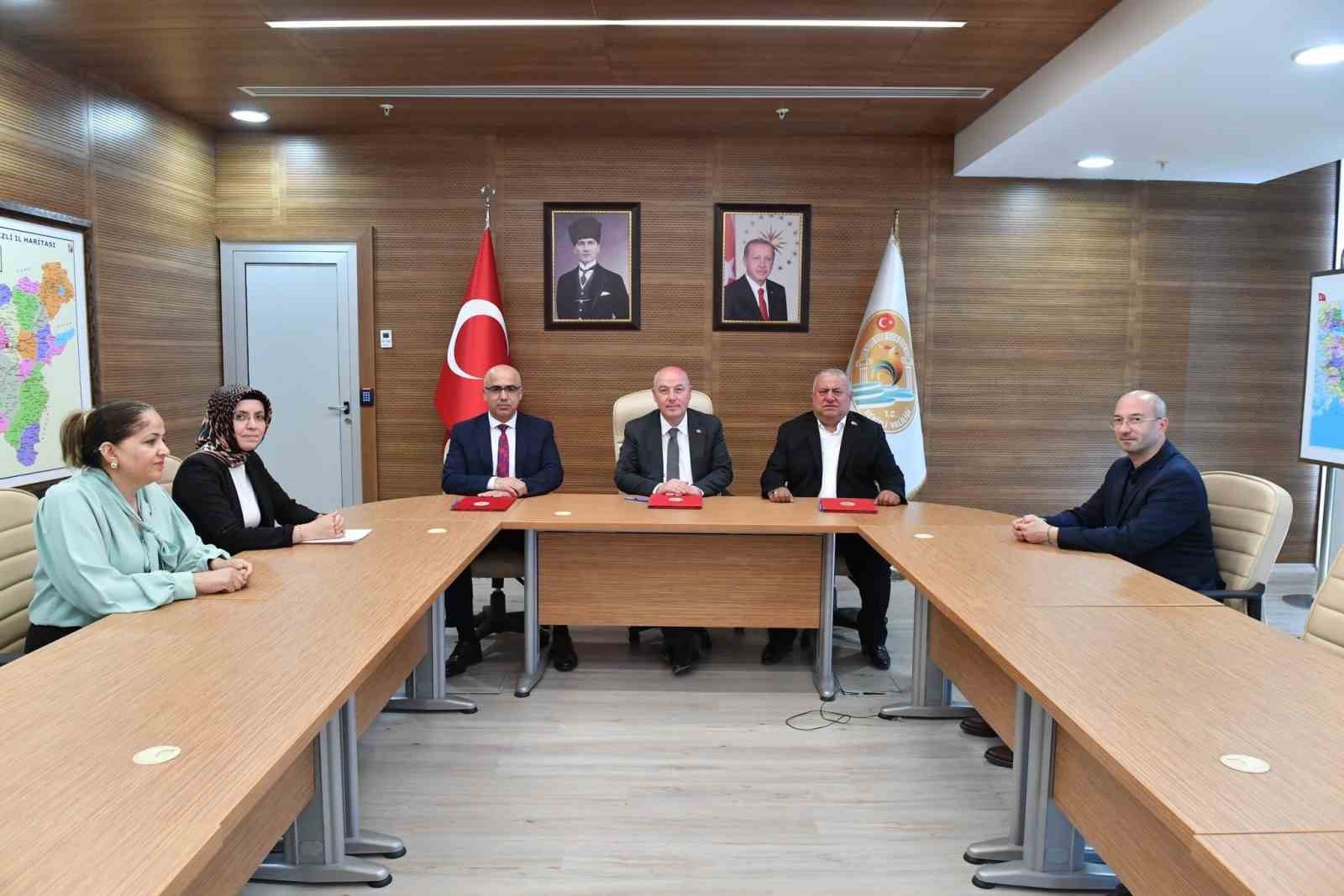 Denizli esnafı evlenecek gençlerin yuvasını kuracak
