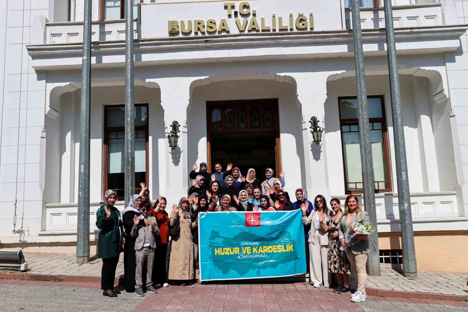 Van’dan gelen şehit ve gezi yakınları Bursa’ya hayran kaldı