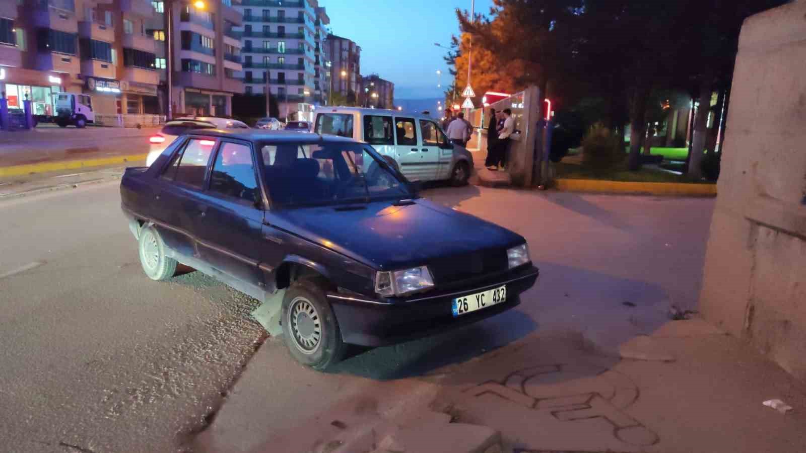 Kaza yapıp kaçan gence babasından ilginç sitem "Devede de boy var ama eşeğin arkasında gidiyor"