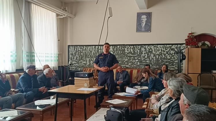 Pazaryeri’nde muhtarlara yönelik hizmet içi eğitim programı gerçekleştirildi