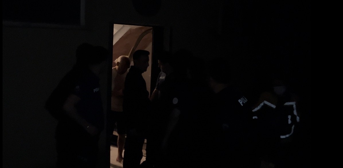 Müzik krizine polis ve itfaiye müdahalesi