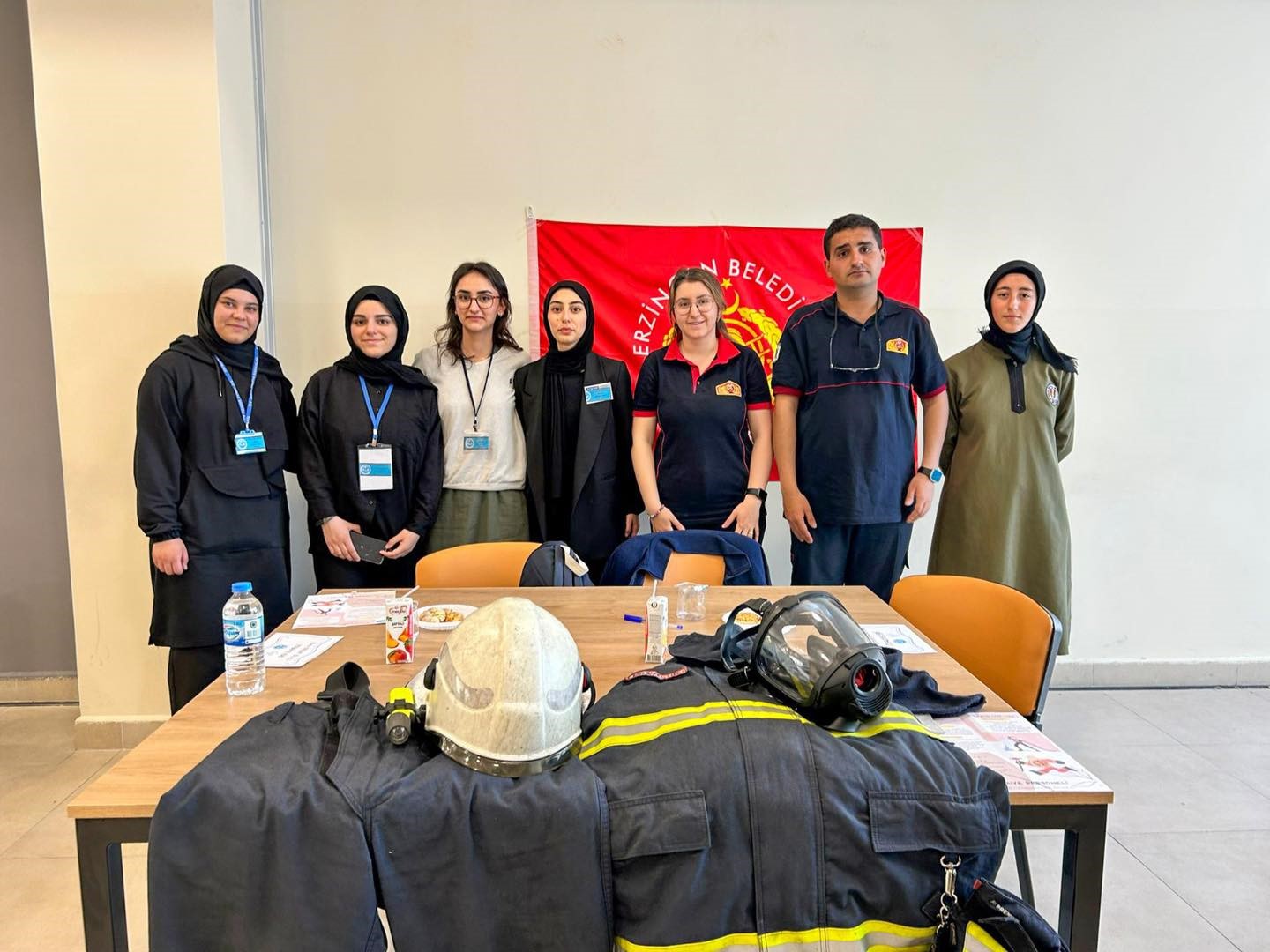 İtfaiyecilik mesleği öğrencilere anlatıldı