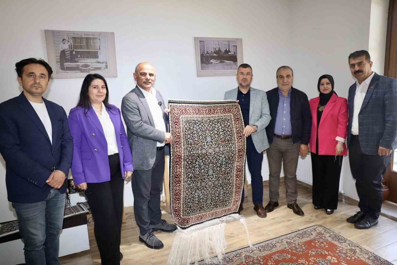 "Yedi Dağın Çiçeği" 15 ayda tamamlandı