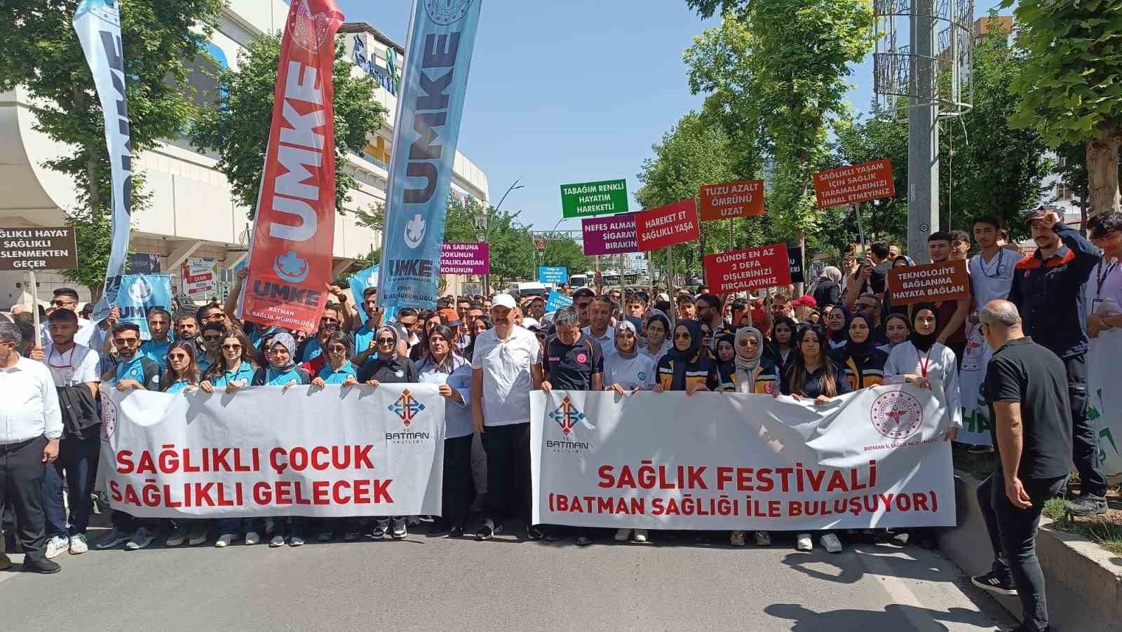 Batman’da ’Sağlık Festivali’ kapsamında yürüyüş düzenlendi
