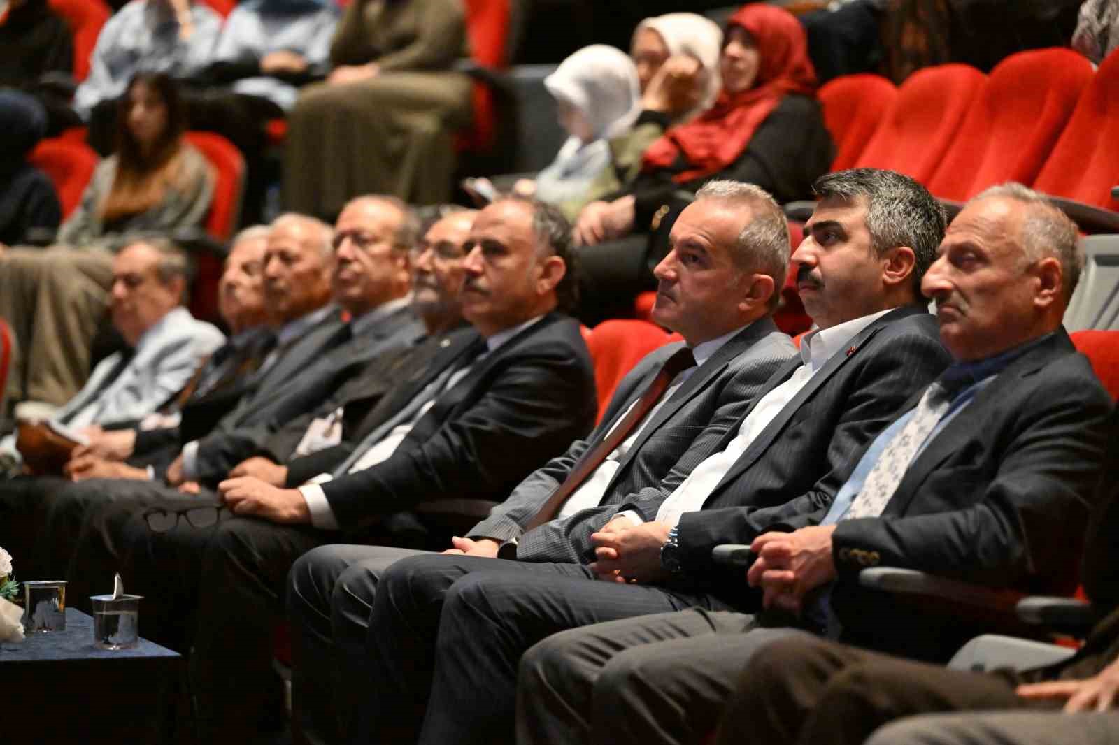 Yıldırım Belediyesi&rsquo;nden Nurettin Top&ccedil;u&rsquo;ya vefa
