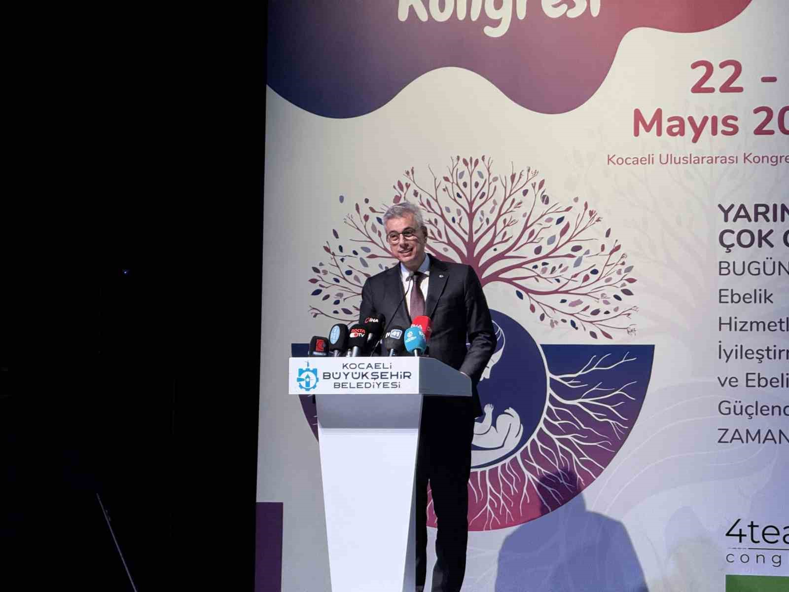 Bakan Memişoğlu: "Ne yazık ki ülkemizde her 100 doğumun 61’i sezaryen"