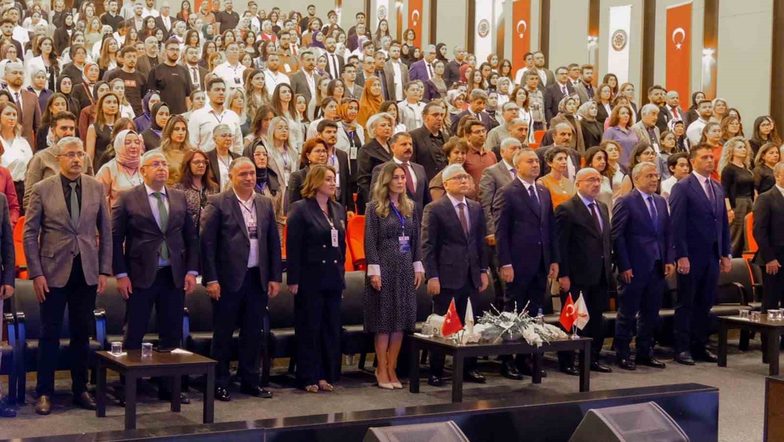 SCÜ sağlık yönetimi kongresine ev sahipliği yapıyor