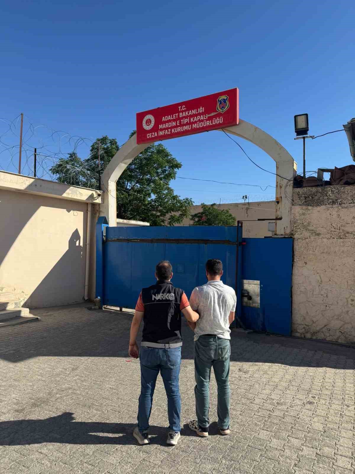 Mardin&rsquo;de uyuşturucu operasyonunda 4 tutuklama
