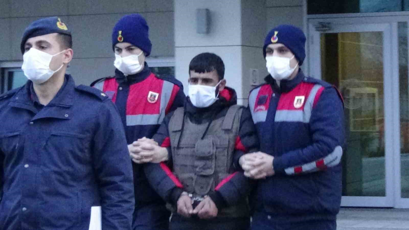 Ustasını 79 bıçak darbesiyle öldürmüştü, taciz iddiası ceza indirimine yetmedi

