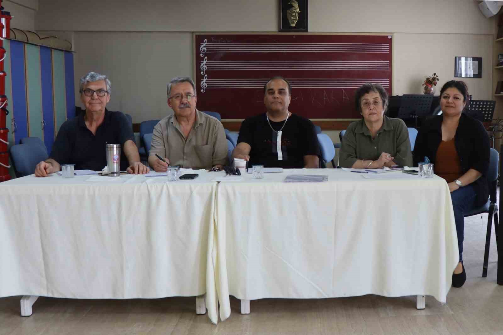 Nazilli Belediyesi Türk Pop Müziği Topluluğu seçmeleri tamamlandı
