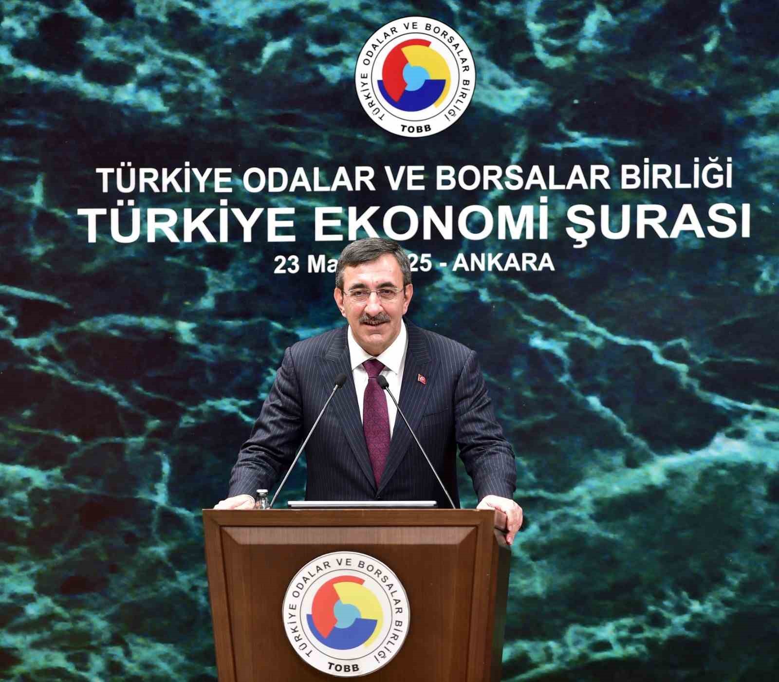 Cumhurbaşkanı Yardımcısı Yılmaz: "Enflasyon oranı düştükçe Türkiye farklı bir perspektif, farklı bir döneme doğru gelişimini devam ettiriyor"
