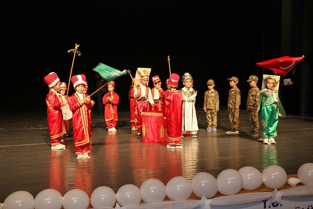 Sinop’ta miniklerden yıl sonu gösterisi