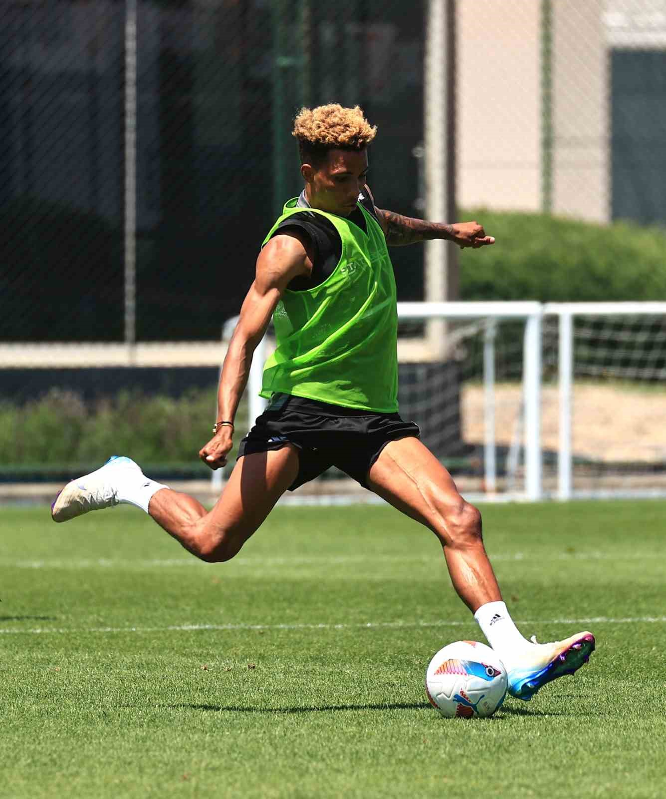 Beşiktaş, Rizespor ma&ccedil;ının hazırlıklarını s&uuml;rd&uuml;rd&uuml;
