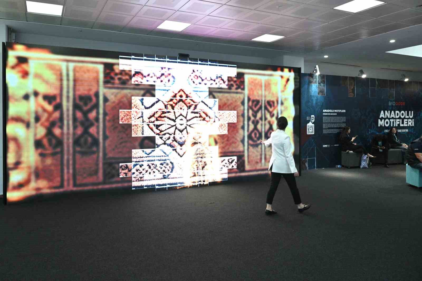 Anadolu motiflerini yapay zeka ile buluşturan sergi HOMETEX’te