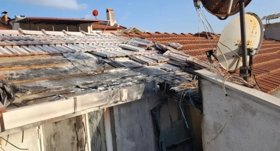 Emet&rsquo;te &ccedil;atı yangını
