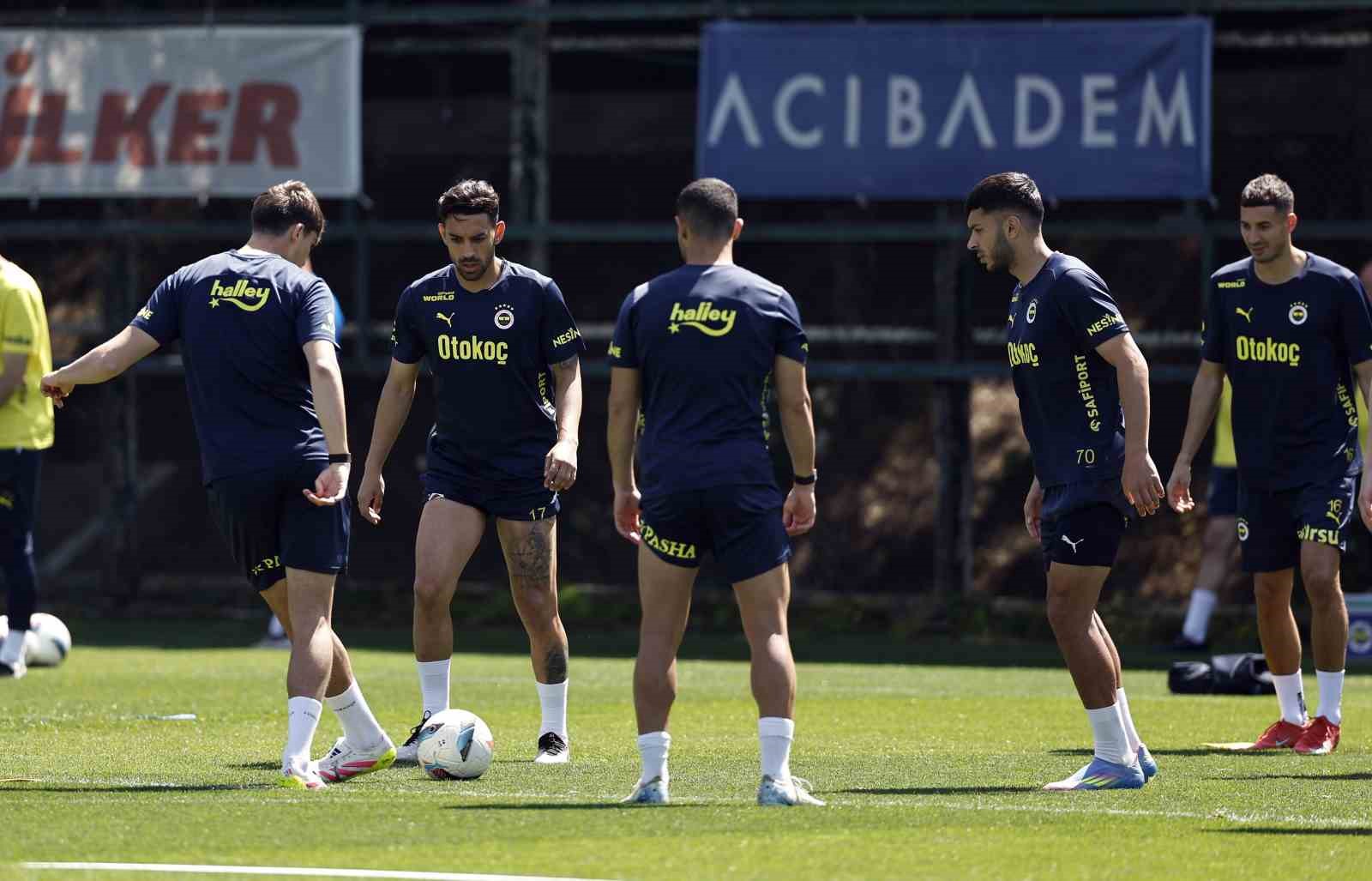 Fenerbahçe, Atakaş Hatayspor maçı hazırlıklarını sürdürdü