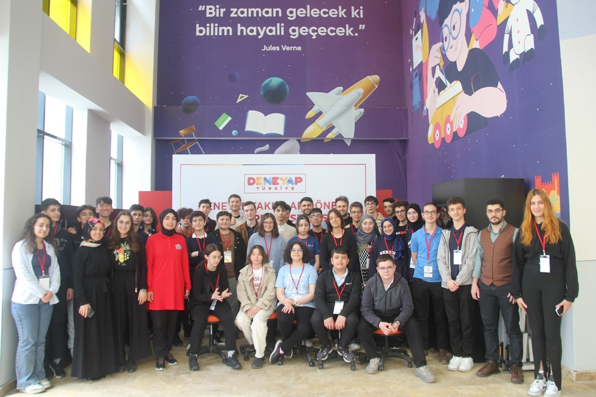Bilim Zeytinburnu İlk ‘Deneyap Teknoloji Atölyesi’ mezunlarını verdi