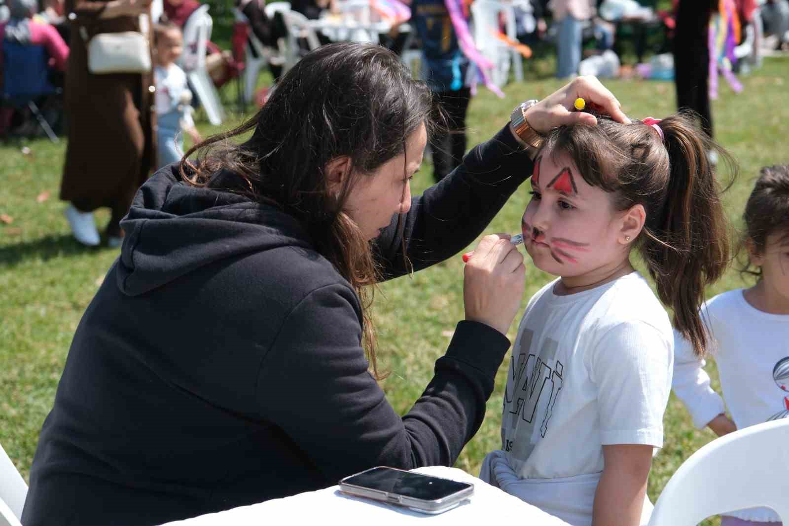 Kocaeli’de anneler ve çocukları gün boyunca eğlenceye doydu