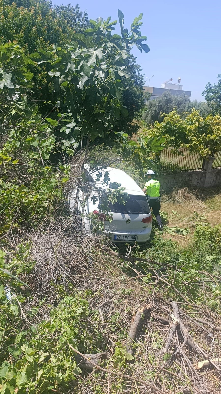 Bahçe sahibinin ’Kazalar sebebiyle bahçeme ev yapamıyorum’ isyanı