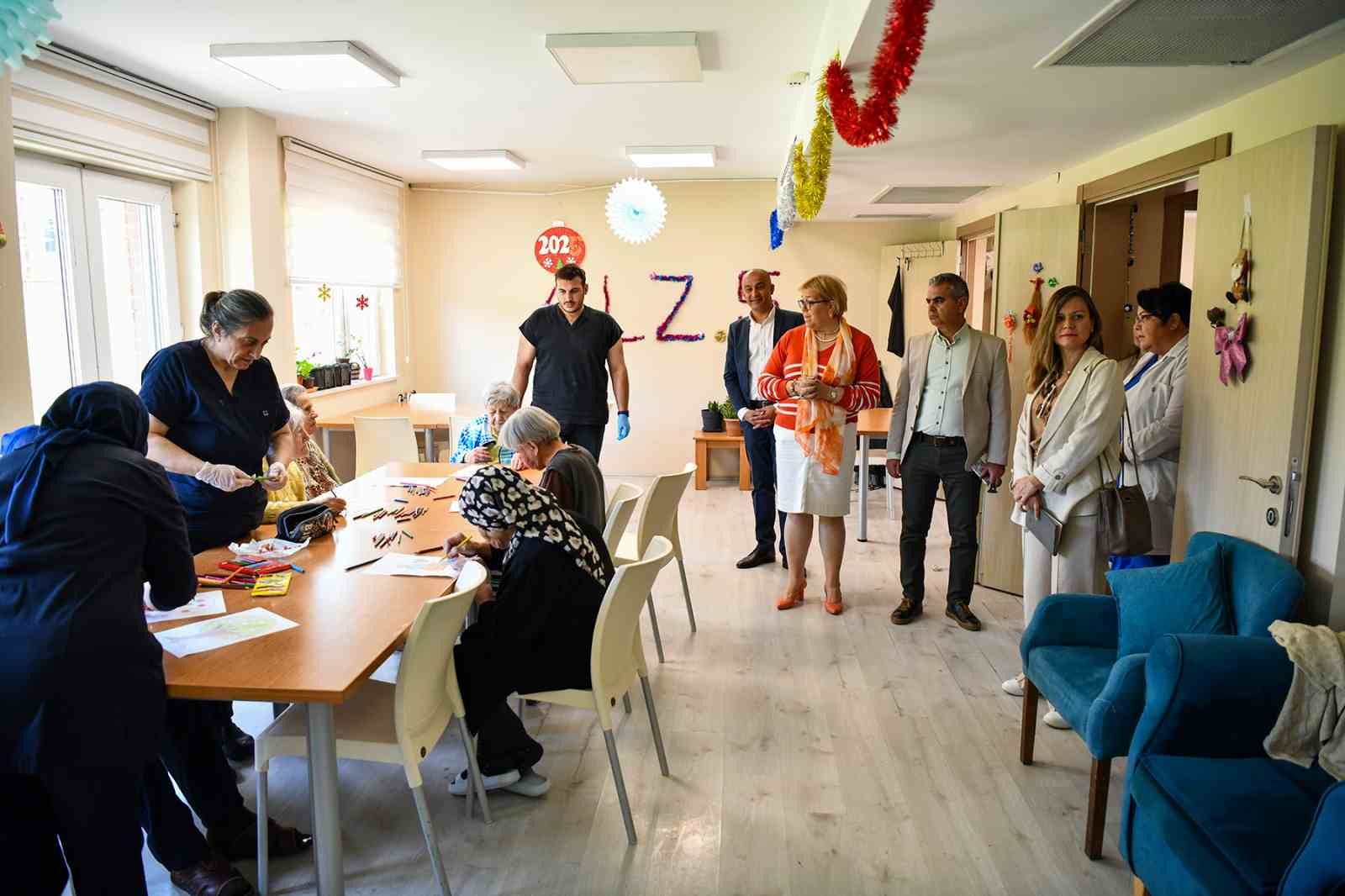 Karabağlar Belediyesi heyeti Tepebaşı’nın projelerini inceledi