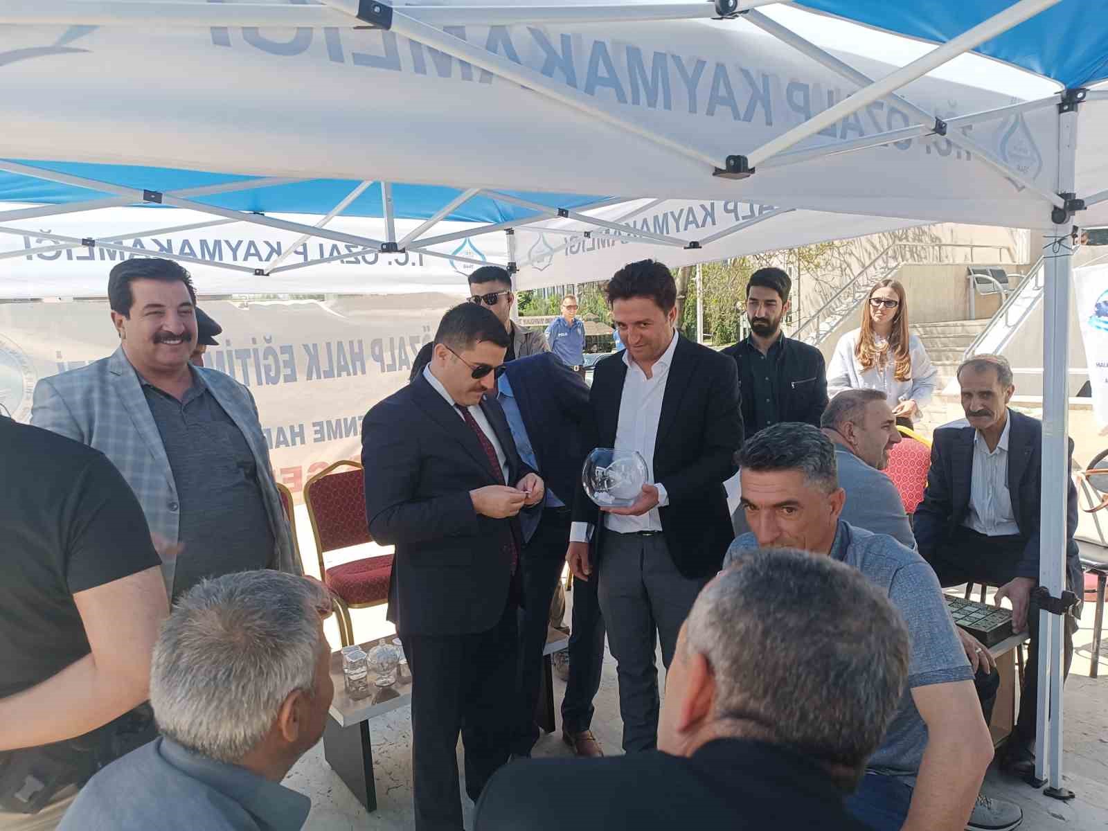 Özalp’te ‘Dama Turnuvası’ başladı