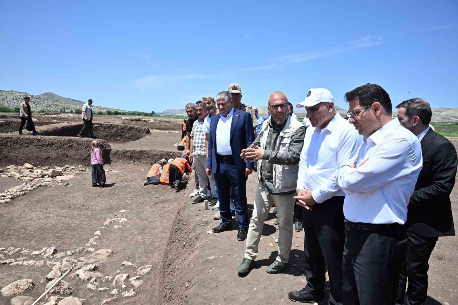 Çayönü, Göbeklitepe gibi tüm dünyaya tanıtılacak