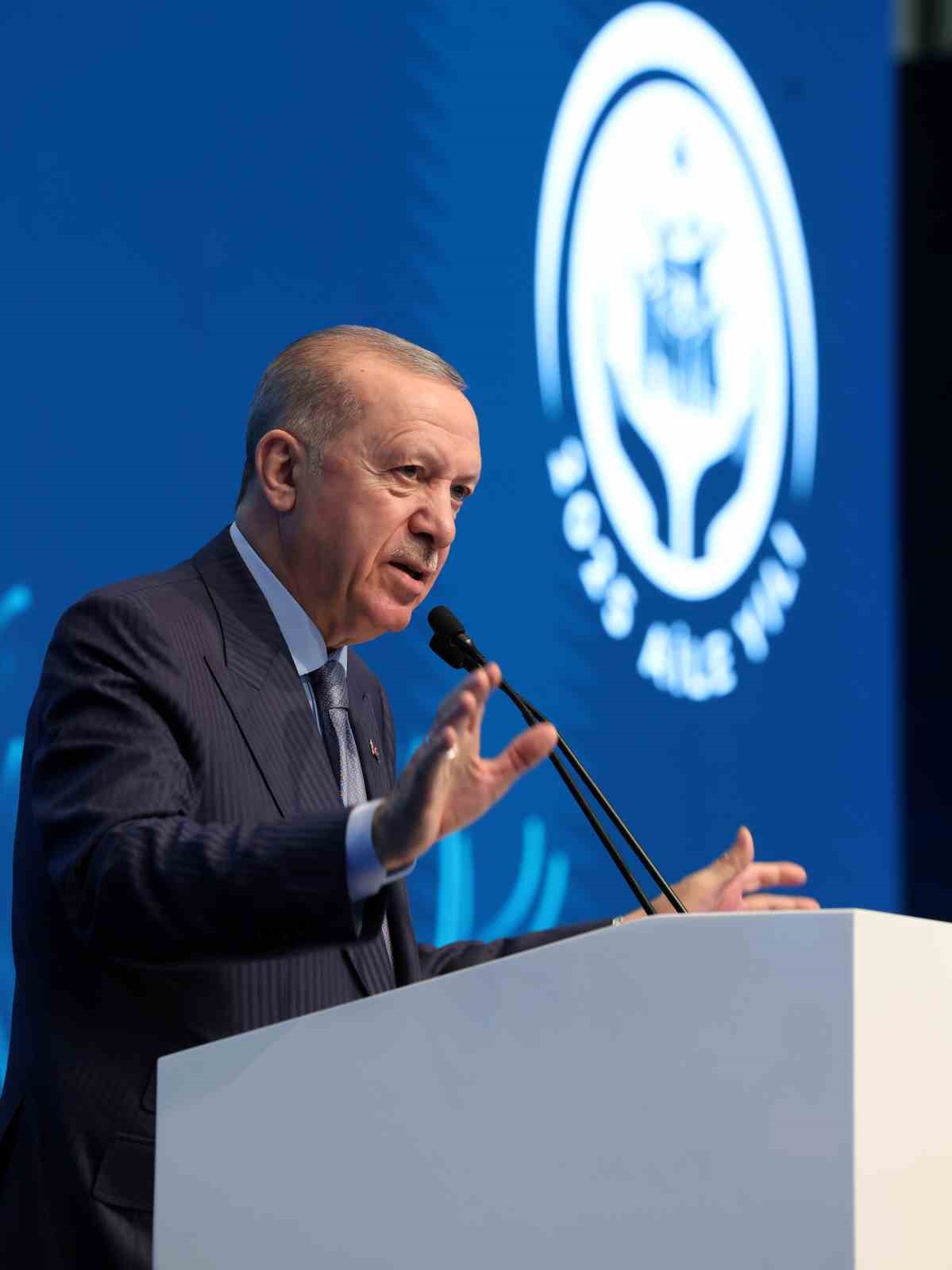 Cumhurbaşkanı Erdoğan: "2026-2035 dönemini Aile ve Nüfus 10 Yılı ilan ediyoruz"