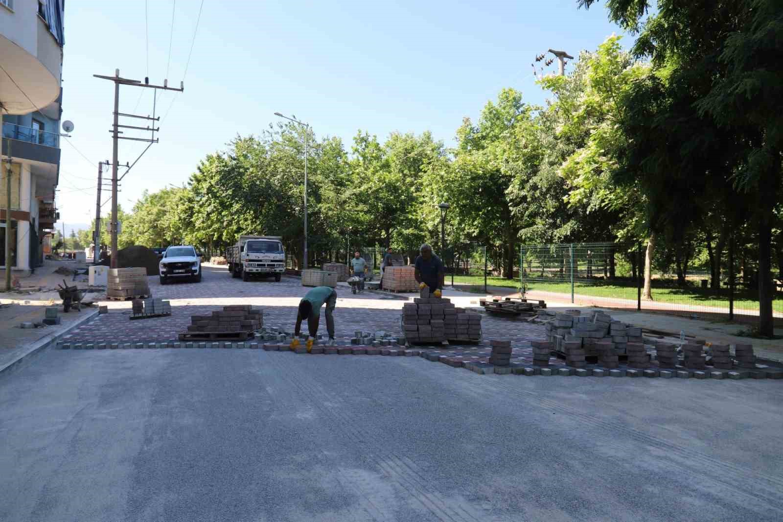 Turgutlu’nun yolları yenileniyor