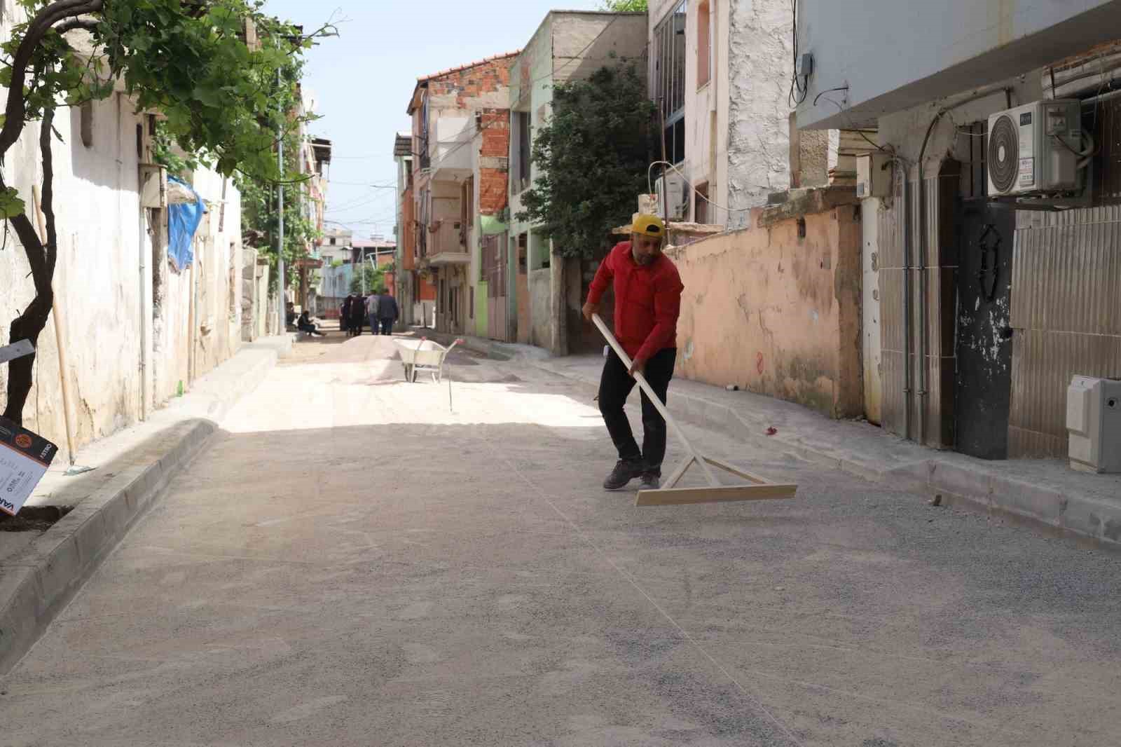 Turgutlu’nun yolları yenileniyor
