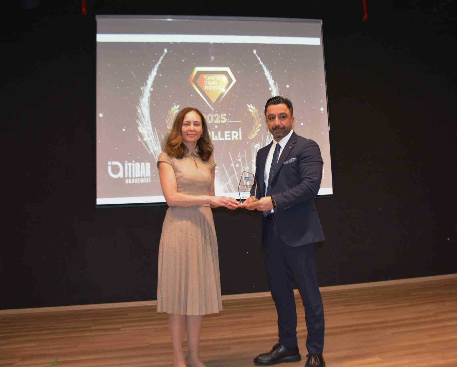 Aksa Doğalgaz’a ‘Enerji Sektörünün En İtibarlı Markası’ ünvanı