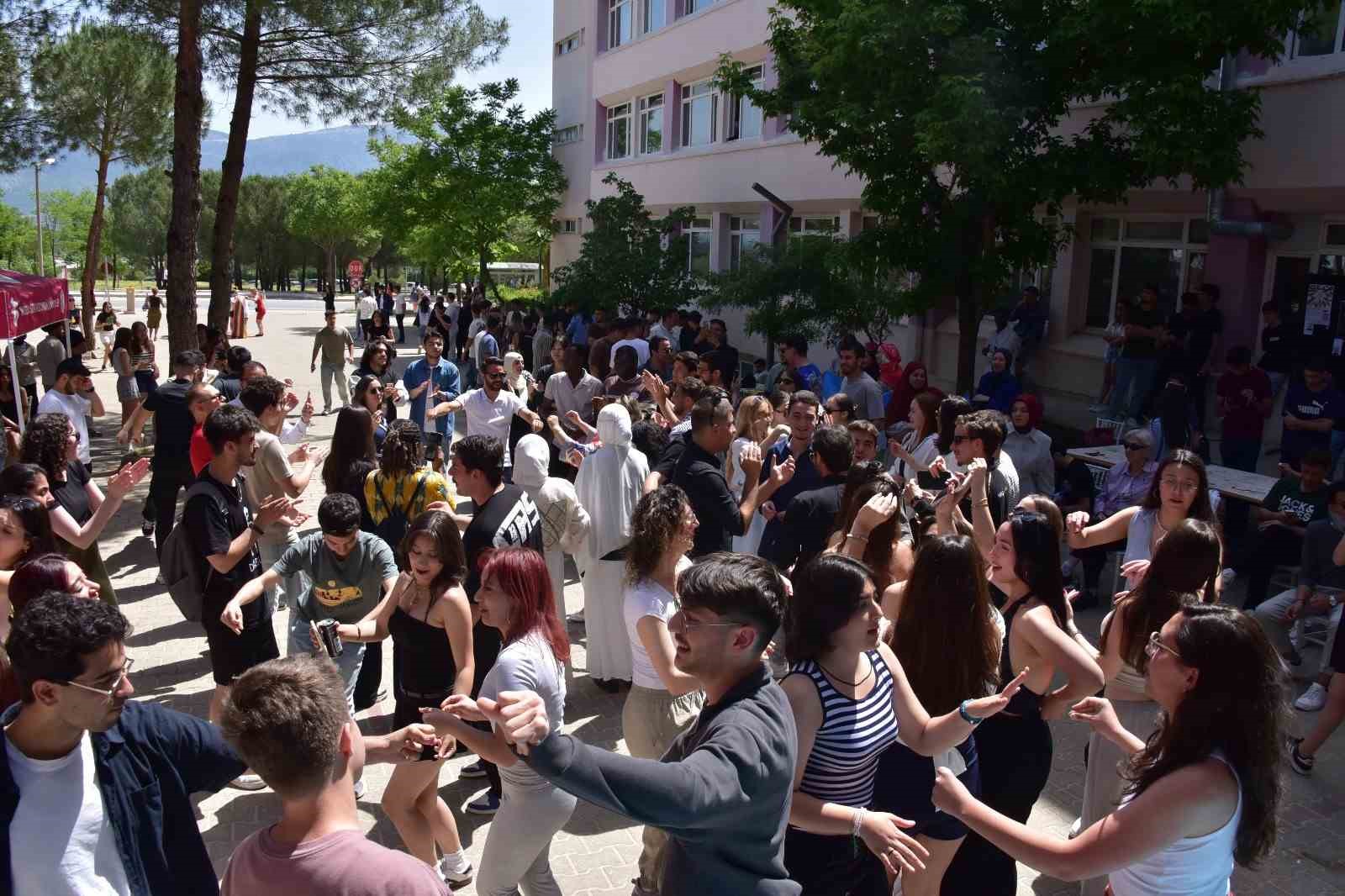 Yabancı Diller Yüksekokulu’nda dil öğrenme etkinliği