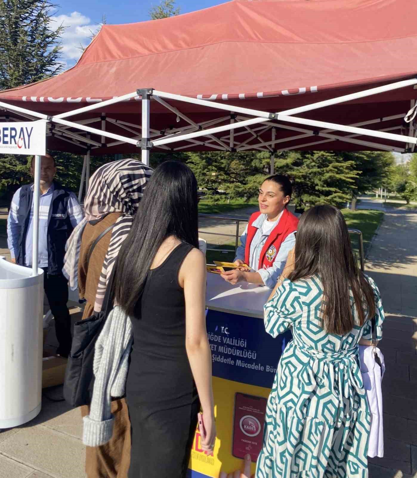 Gen&ccedil;lik Haftasında &ouml;ğrencilere siber farkındalık eğitimi verildi
