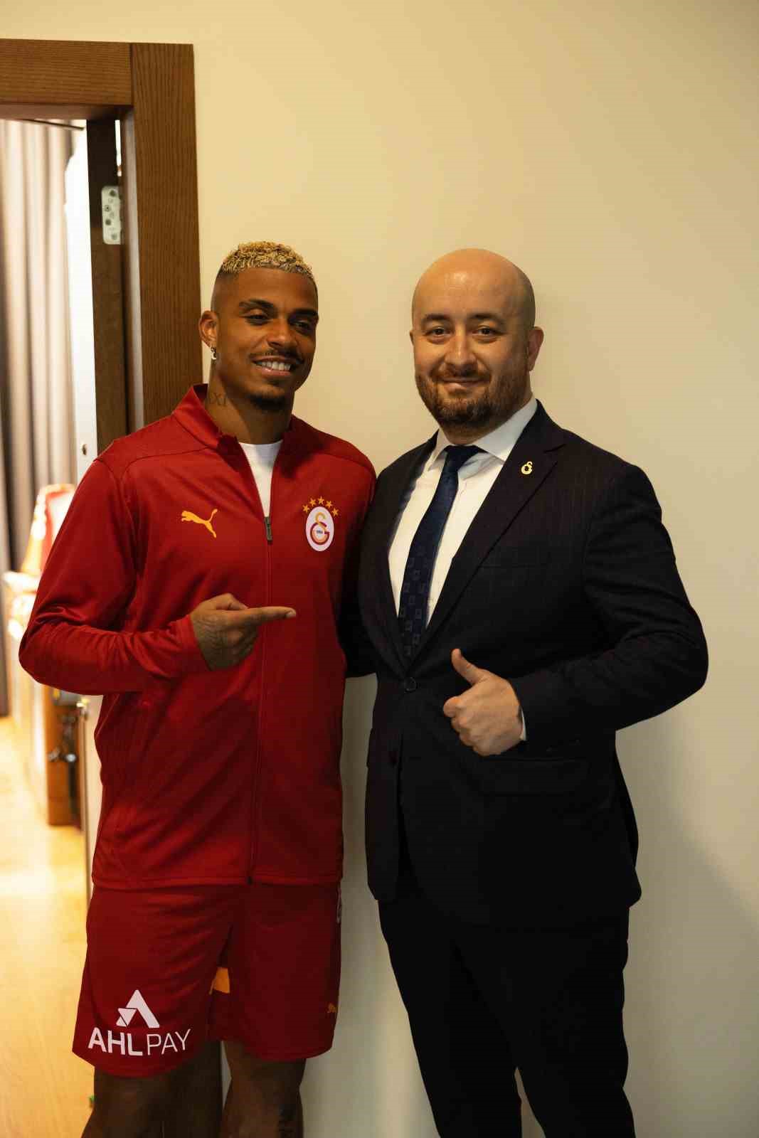 Mario Lemina, AHL Pay’in yeni reklam yüzü oldu