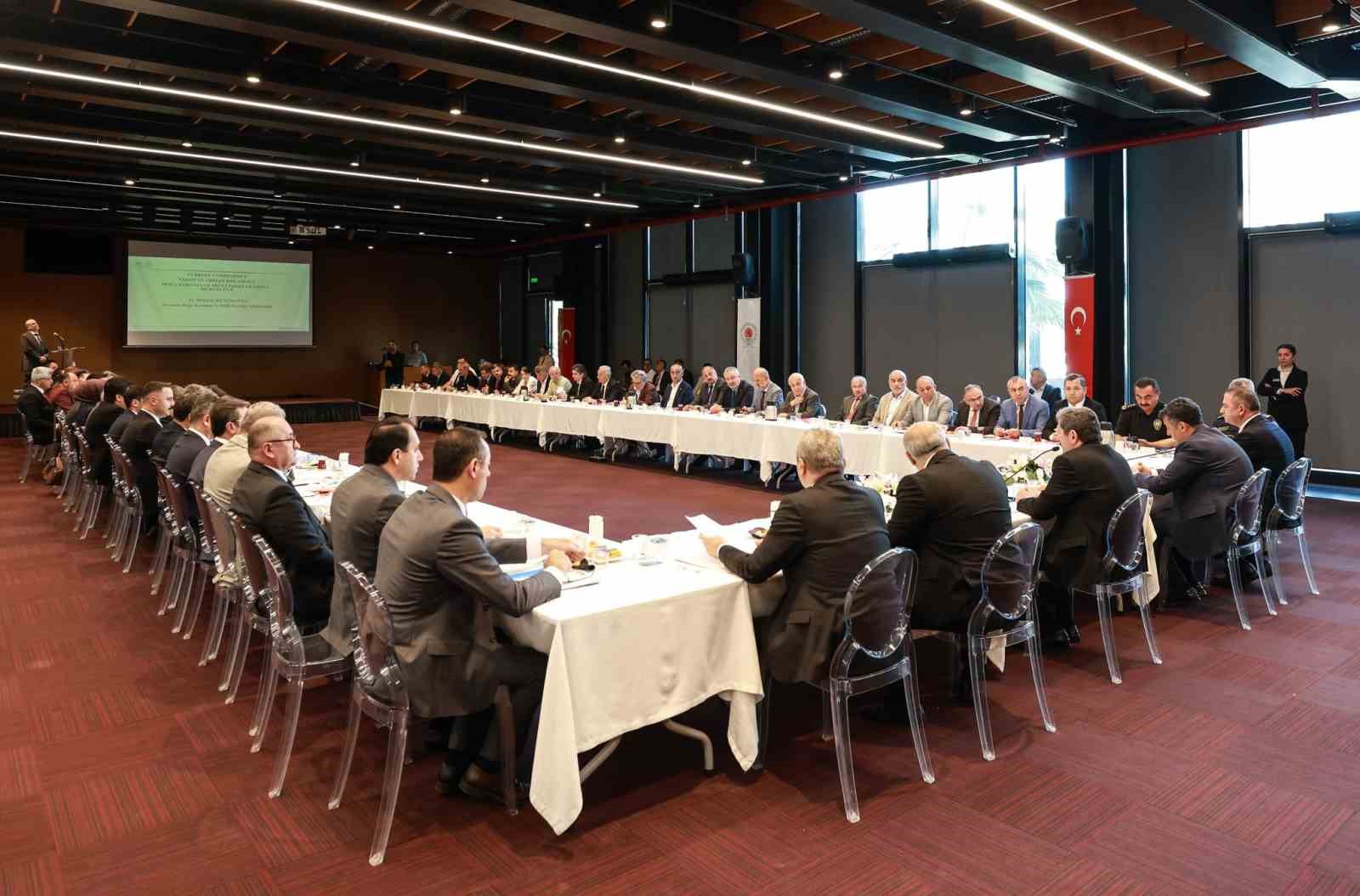 İl Hayvanları Koruma Kurulu Toplantısı’nda belediyelere ’ivedi olun’ uyarısı