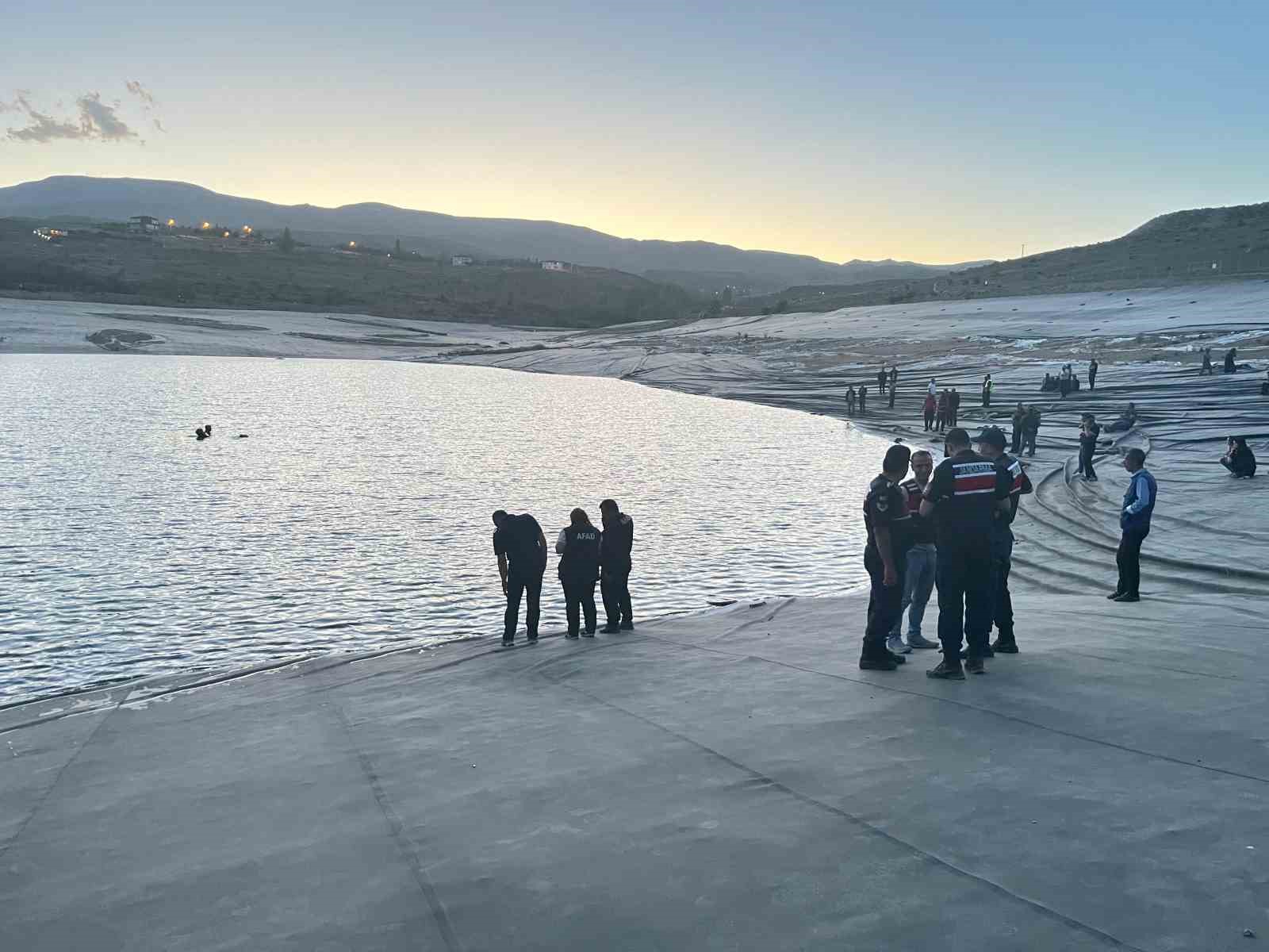 Niğde&rsquo;de baraja d&uuml;şen &ccedil;ocuk i&ccedil;in kurtarma &ccedil;alışması başlatıldı
