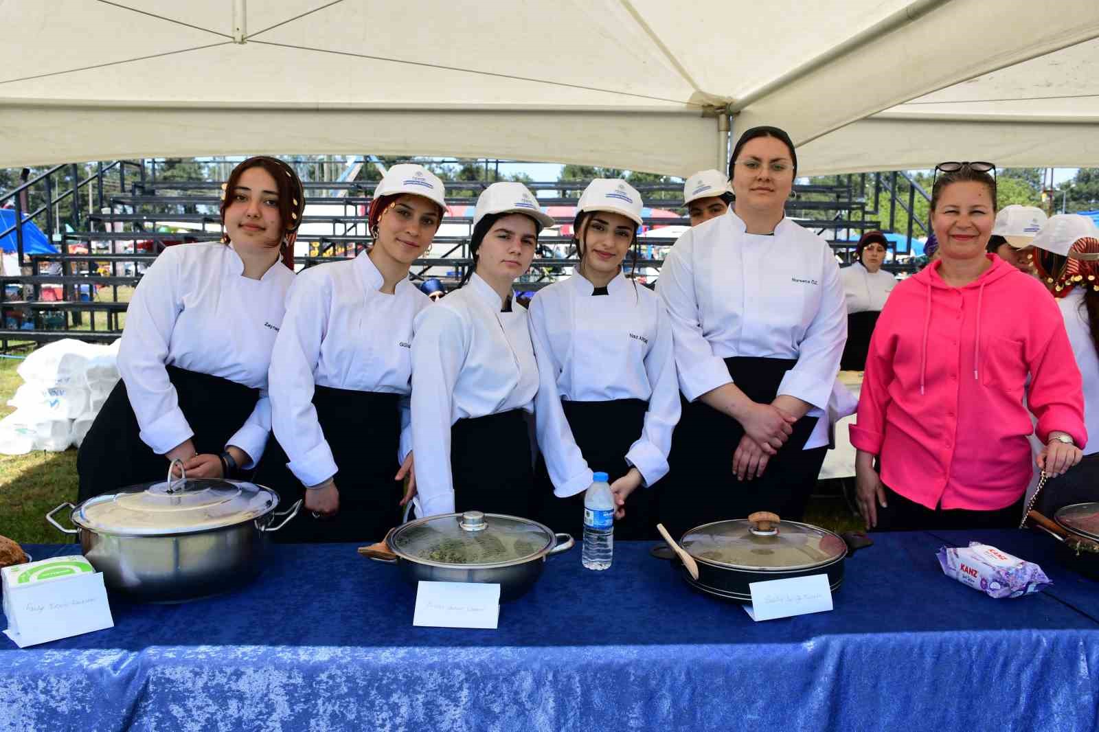 Sakarlı Hıdırellez Festivali’nde Yöresel Lezzetler Yarışması damaklarda iz bıraktı