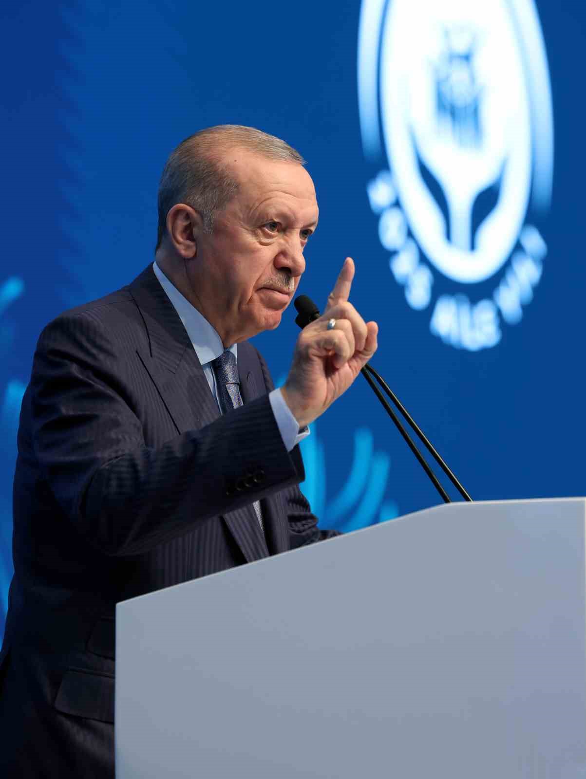 Emine Erdoğan, Uluslararası Aile Forumu’nun kapanış programına katıldı
