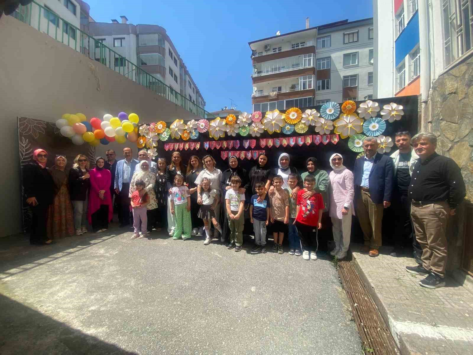 "Okumaya Hikaye ve Masallarla İlkadım Projesi" sene sonu sergisi
