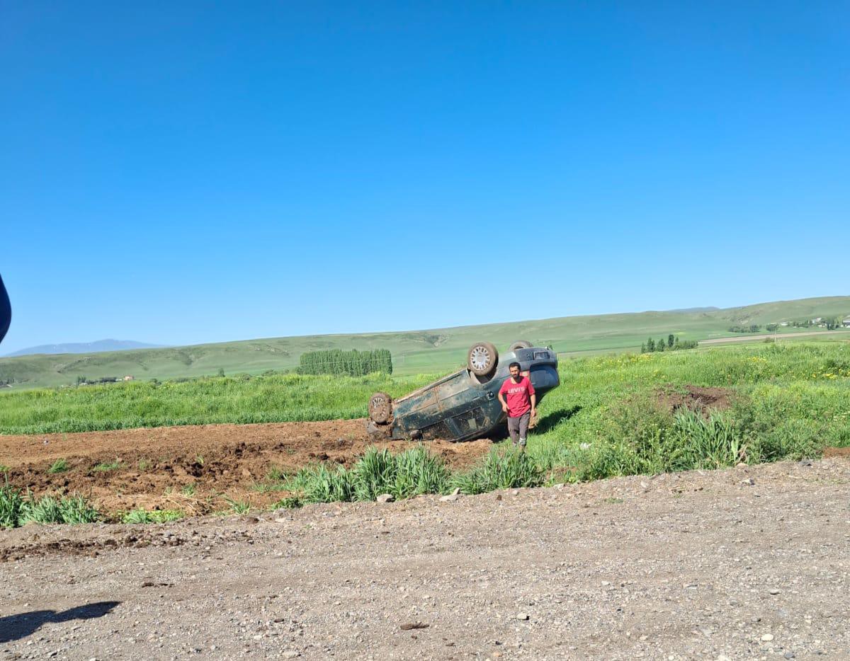 Akyaka’da otomobil takla attı: 1 yaralı