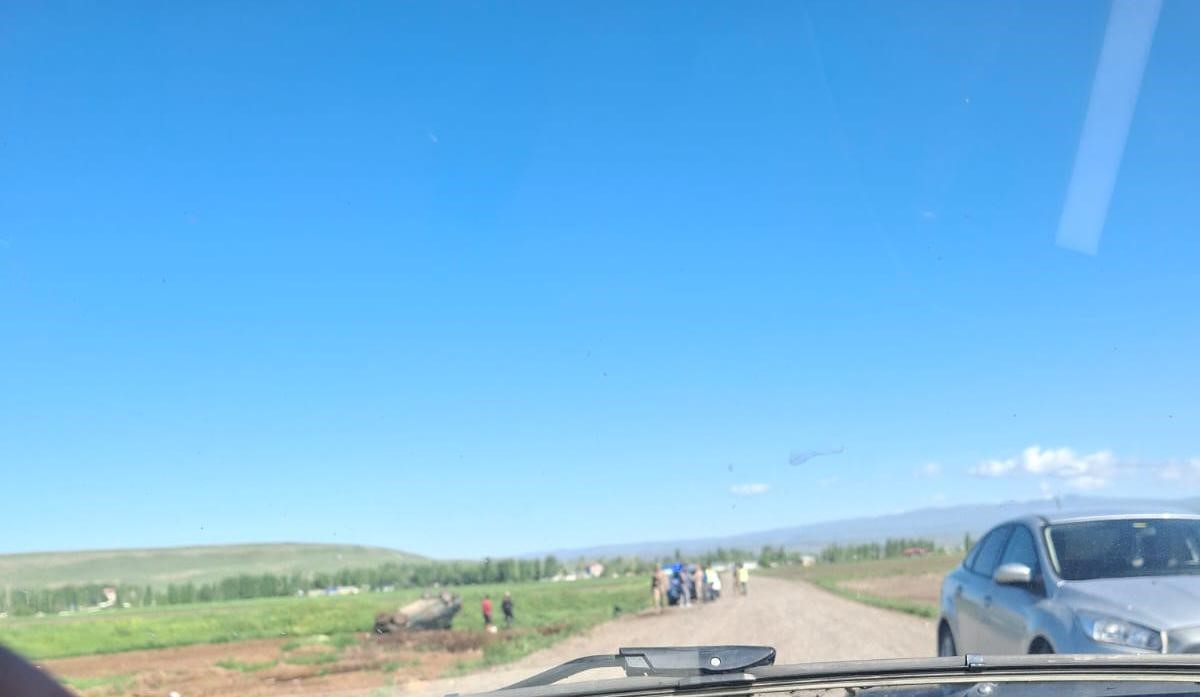 Akyaka&rsquo;da otomobil takla attı: 1 yaralı
