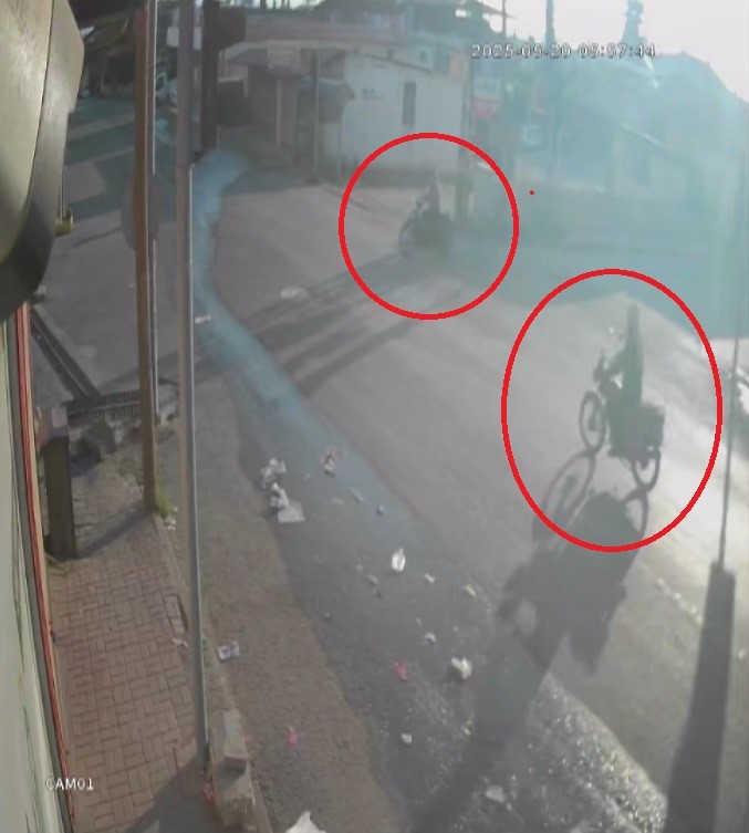 Motosikletlerin çarpıştığı kazada, yaşlı adam ağır yaralandı