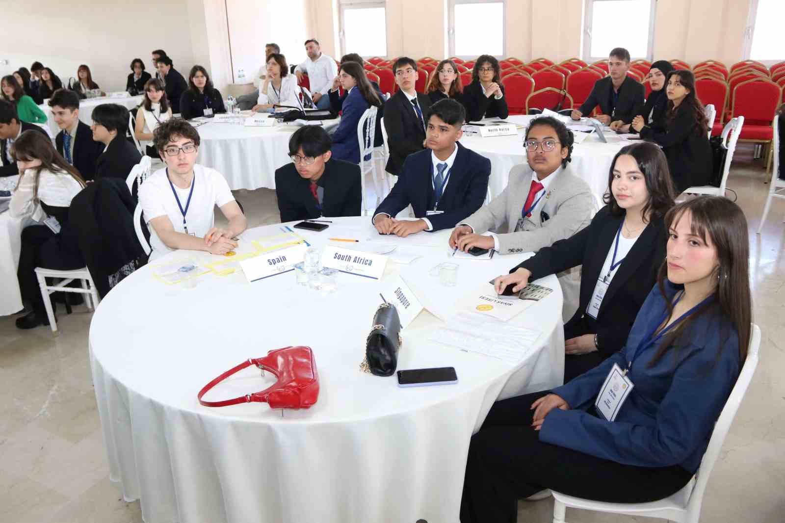 MUN Sivas etkinliği d&uuml;zenlendi
