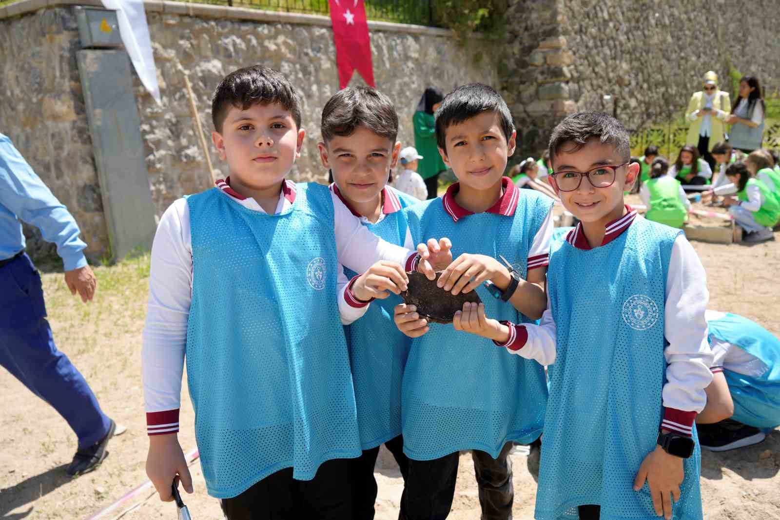 Gümüşhane’de çocuklara özel arkeolojik kazı deneyimi